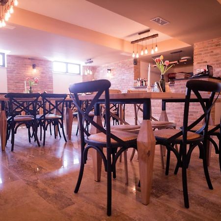 Sebesel Martini Restaurant & Cazare מראה חיצוני תמונה